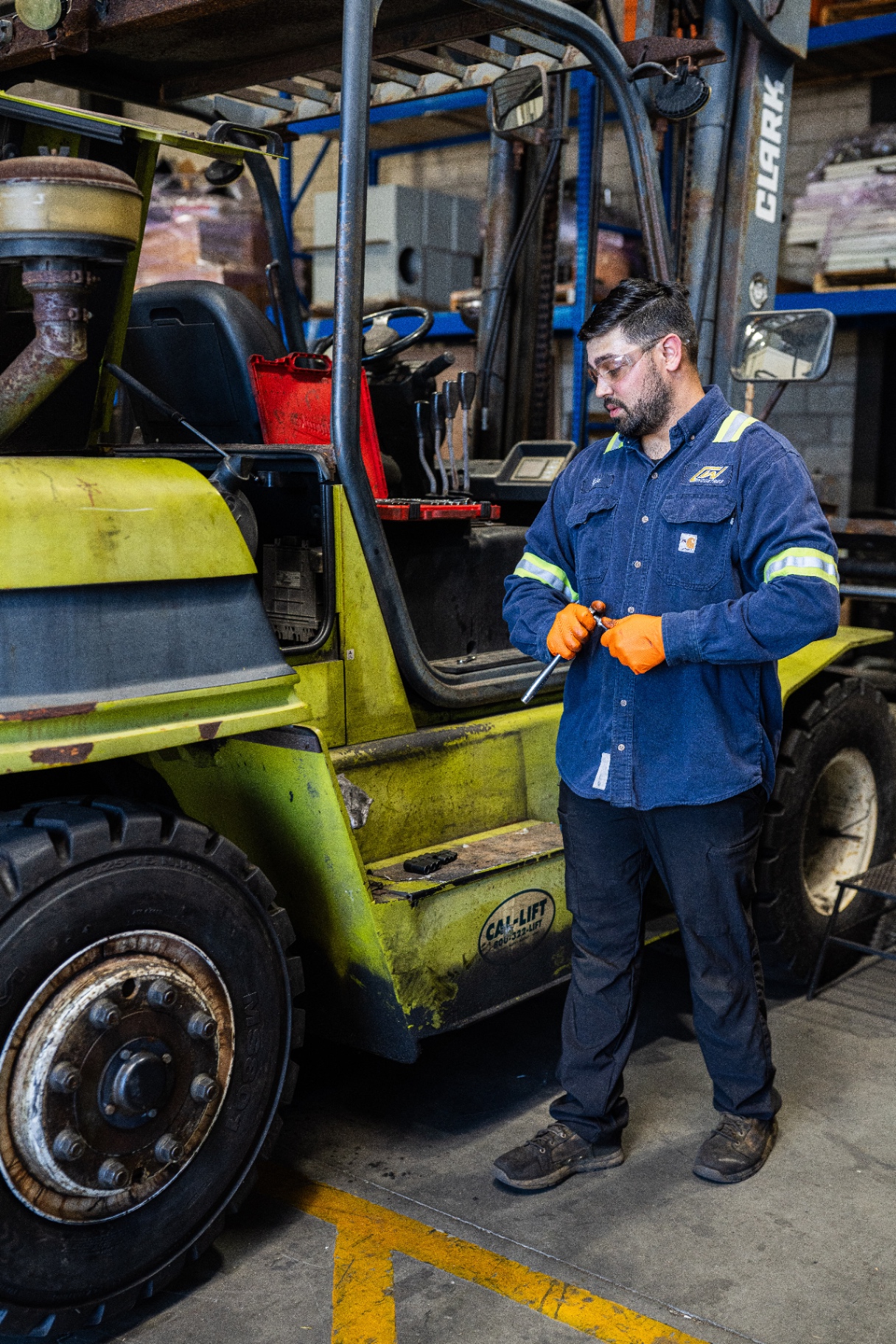 CW Industries certified technician fleet service and repair